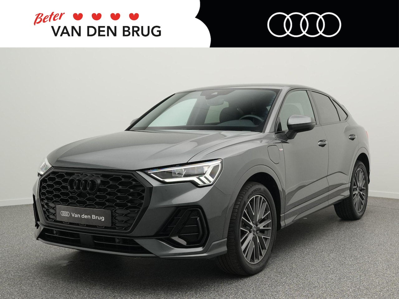 Audi Q3 Sportback - 45 TFSI e 245 PK S Edition Automaat | Navigatie | Achteruitrijcamera | Black Optiek | Stoe - AutoWereld.nl