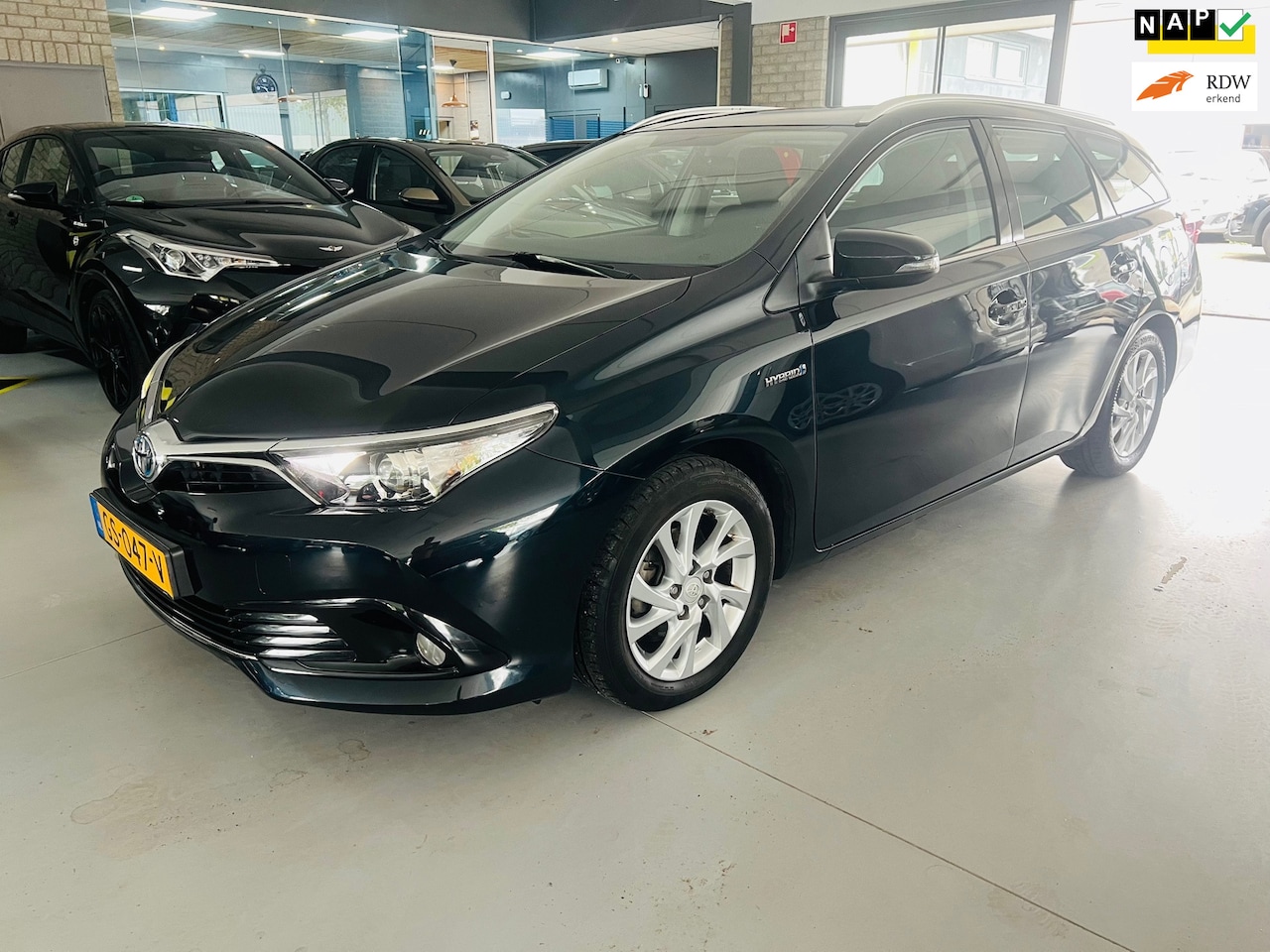 Toyota Auris Touring Sports - 1.8 Hybrid Aspiration 1.8 Hybrid Aspiration - AutoWereld.nl