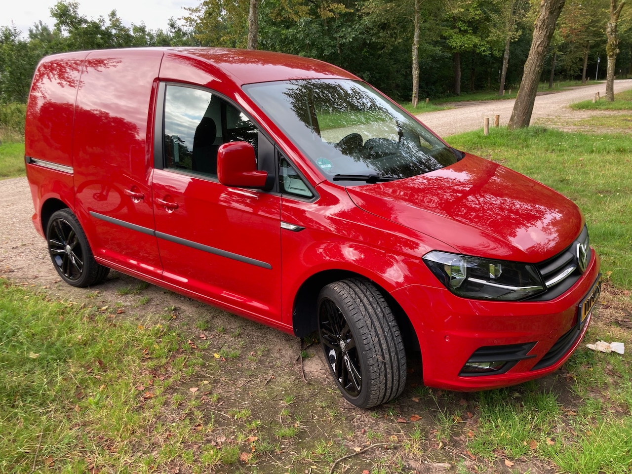 Volkswagen Caddy - 1.0 TSI L1H1 BMT Highline - AutoWereld.nl