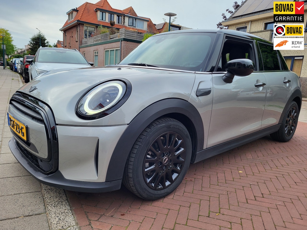 MINI 5-Deurs - 1.5 Cooper Camden Go Edition garantie mogelijk tm 2036 - AutoWereld.nl