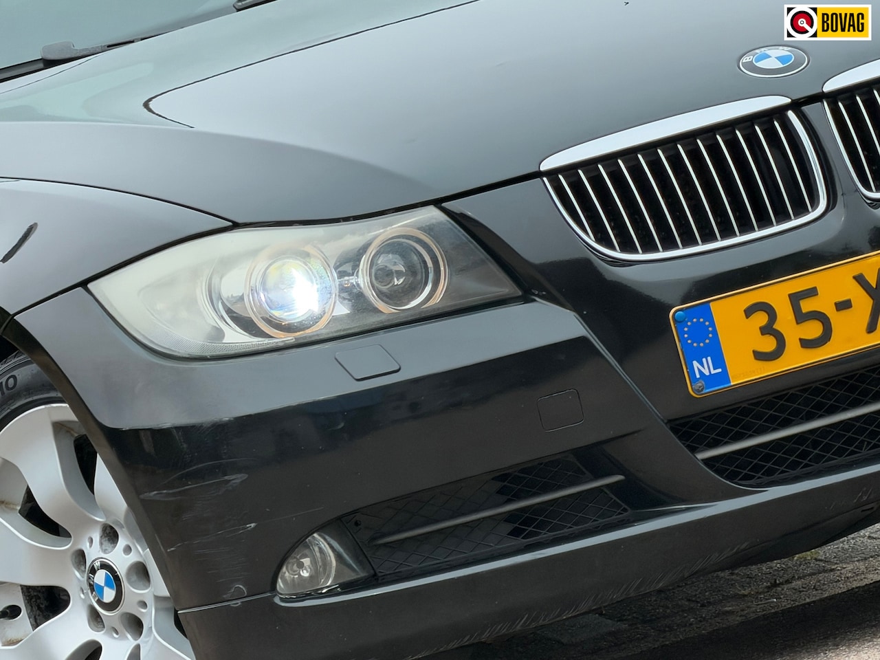 BMW 3-serie Touring - 325i High Executive | Black Sapphire Metallic | 6-Cilinder | Leder | Sportief & Keurig - AutoWereld.nl