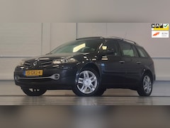 Renault Mégane Grand Tour - 1.6i 16V Tech Line Panoramadak Navi Leer PDC Trekhaak