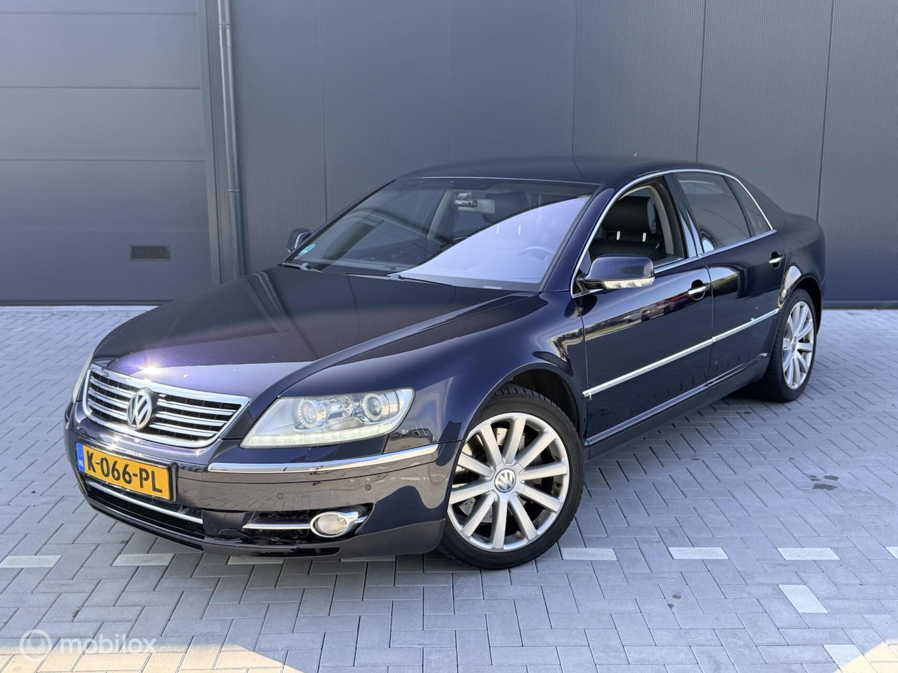 Volkswagen Phaeton - 4.2 V8 5p. 4.2 V8 5p. - AutoWereld.nl