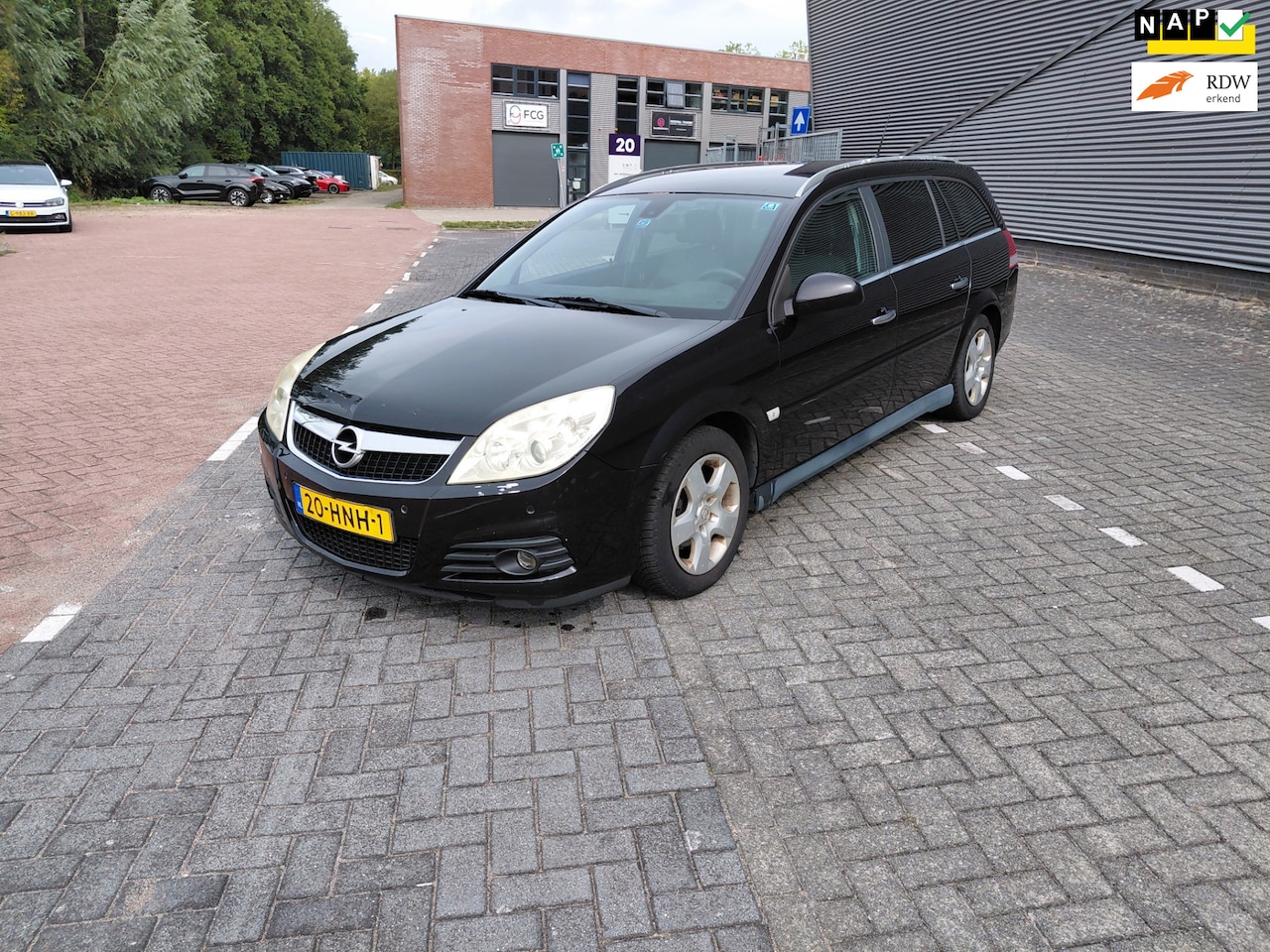 Opel Vectra Wagon - 1.8-16V Executive Leder Navigatie - AutoWereld.nl