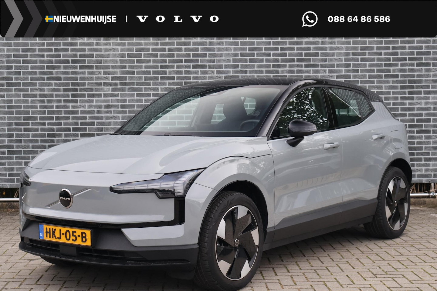 Volvo EX30 - Single Motor Extended Range Plus 69 kWh | Warmtepomp | Trekhaak | Two-Tone | Achteruitrijc - AutoWereld.nl