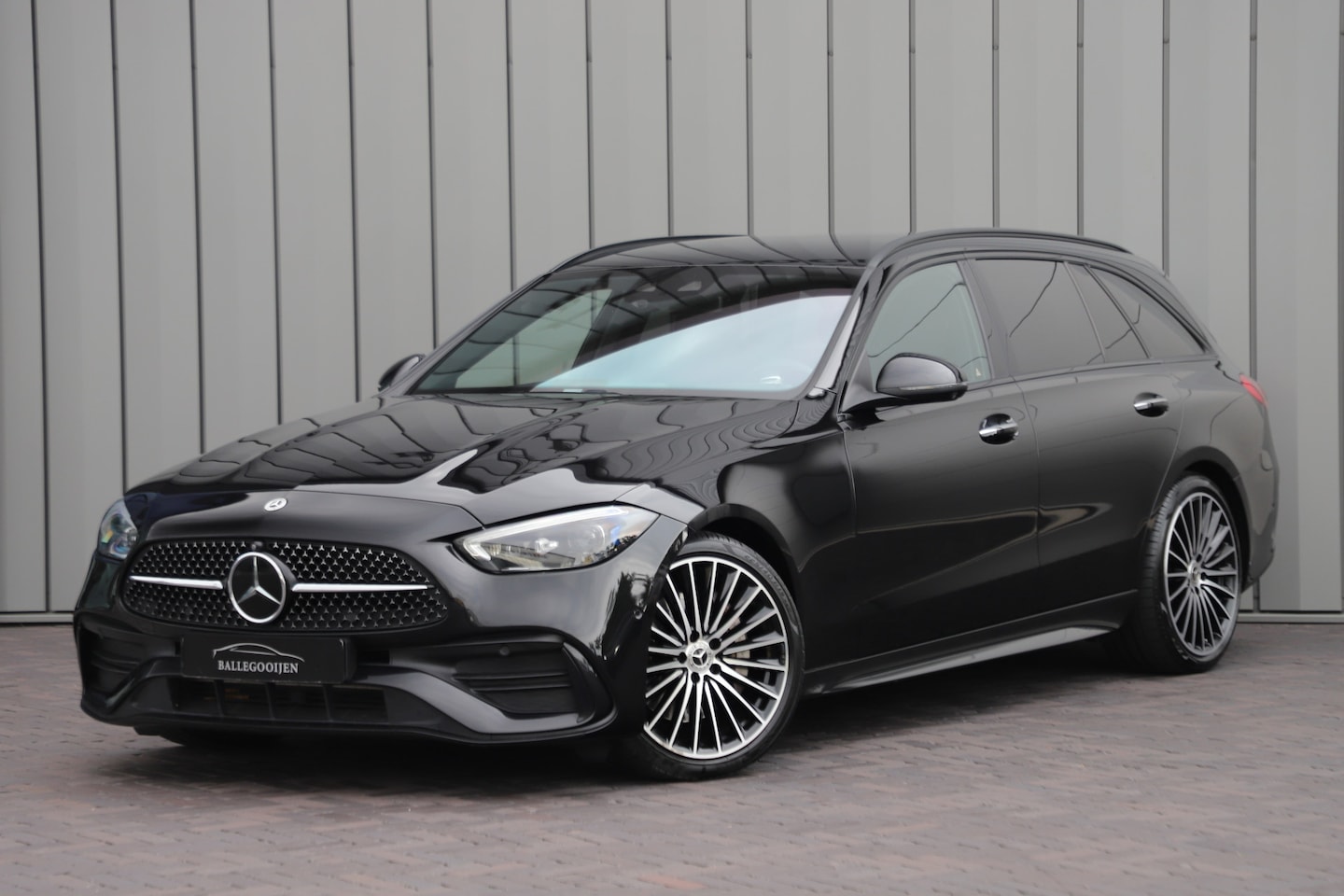 Mercedes-Benz C-klasse Estate - 300d AMG | 265PK | Achterasbesturing | Massage | Head-up | Keyless-go | Stoelkoeling | Dis - AutoWereld.nl
