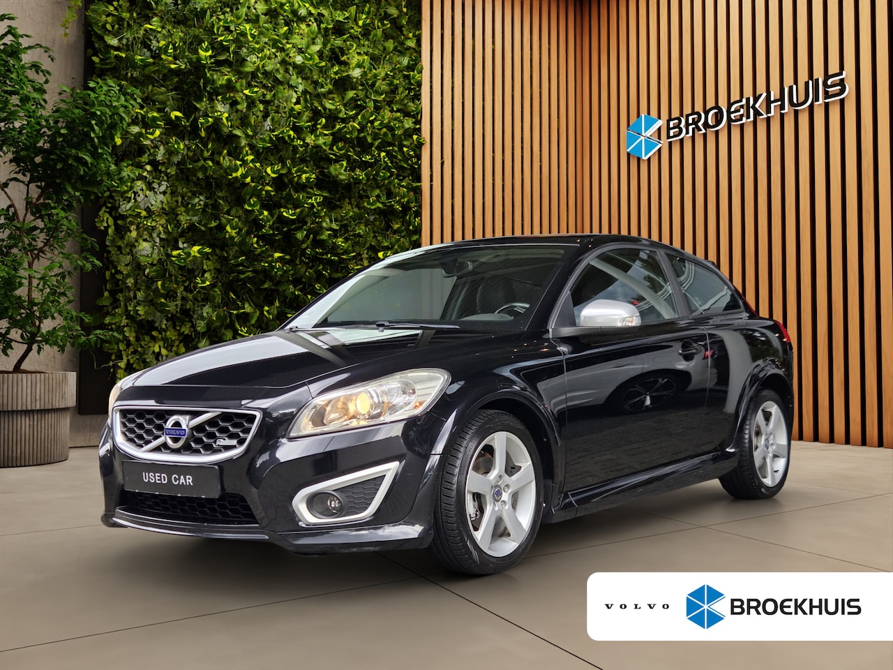 Volvo C30 - 1.6 R-Edition | NL-auto | Park Assist | Cruise Control | 17" Velgen | R-Design - AutoWereld.nl