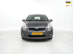 Toyota Yaris - 1.3 VVTi Aspiration AUTOMAAT TREKHAAK