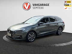 Hyundai i30 Wagon - 1.5 T-GDi MHEV Premium | Clima | Camera | Cruise | Navi | PDC Voor & Achter | Stoelverw. |