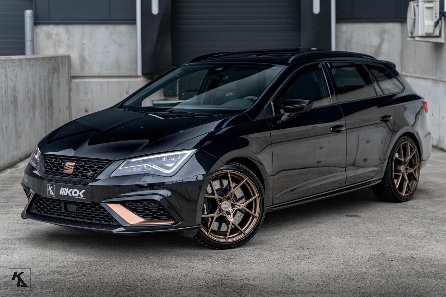 SEAT Leon ST - 2.0 TSI | Cupra R | 4DRIVE 410PK | DEMTUNED VOL - AutoWereld.nl