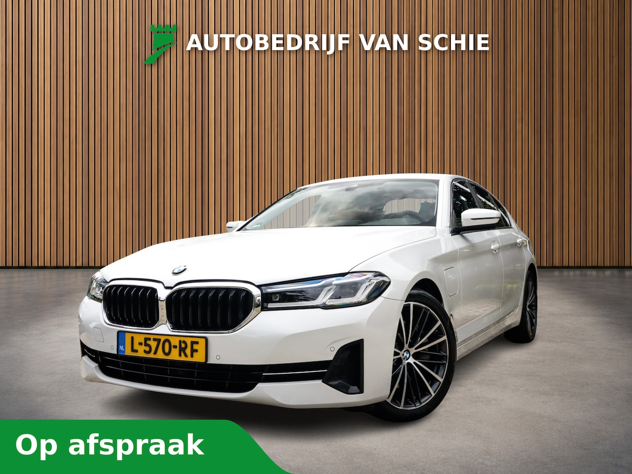 BMW 5-serie - 545e xDrive Business Edition Plus 1e-Eig. & Dealer-Onderh. BOVAG-Garantie. NL-Auto. - AutoWereld.nl