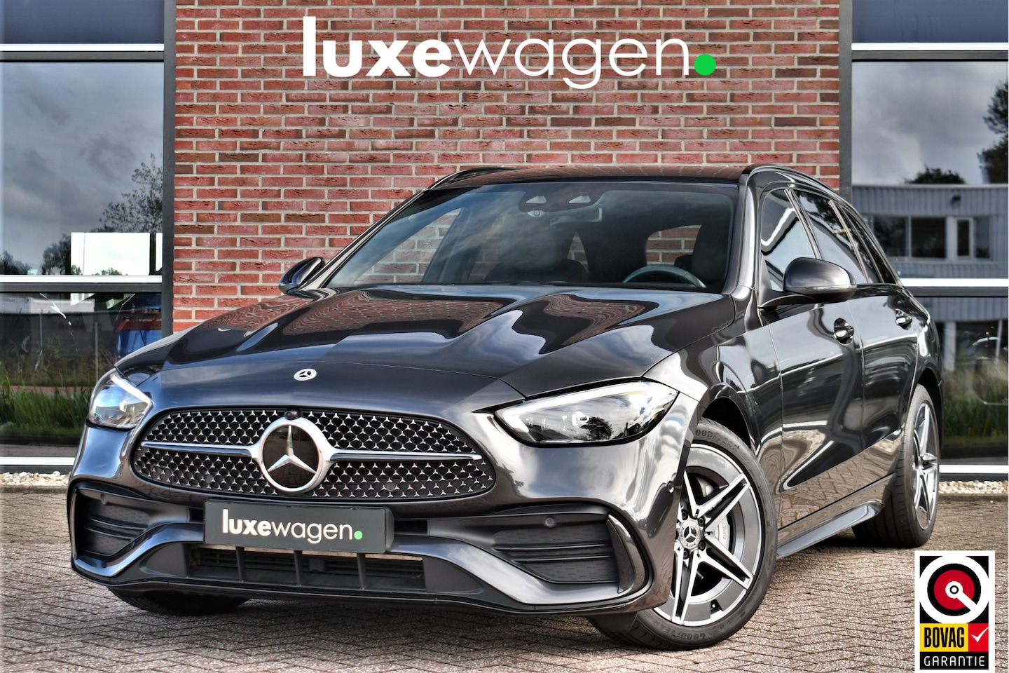 Mercedes-Benz C-klasse Estate - 300 e AMG Line Distronic Night Leder laser-LED - AutoWereld.nl