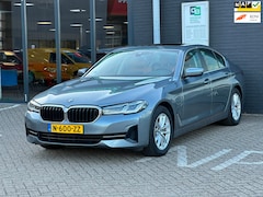BMW 5-serie - 520e Business Edition Plus/1STE EG/NAVI/CAMERA/NL AUTO-NAP
