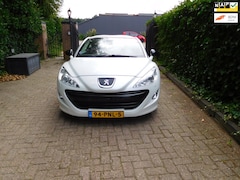 Peugeot RCZ - 1.6 THP met alle onderhoud boeken en nap aanwezig distributie riem is ook vervangen