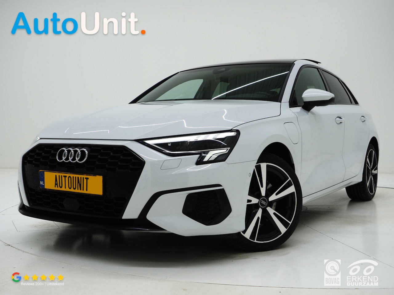 Audi A3 Sportback - 40 TFSI e Full Black 204PK | Lederen Sportstoelen | Panoramadak | Camera | Keyless | Sfeer - AutoWereld.nl