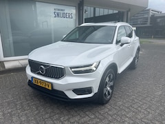 Volvo XC40 - 2.0 T4 AWD INSCRIPTION FULL-OPTION