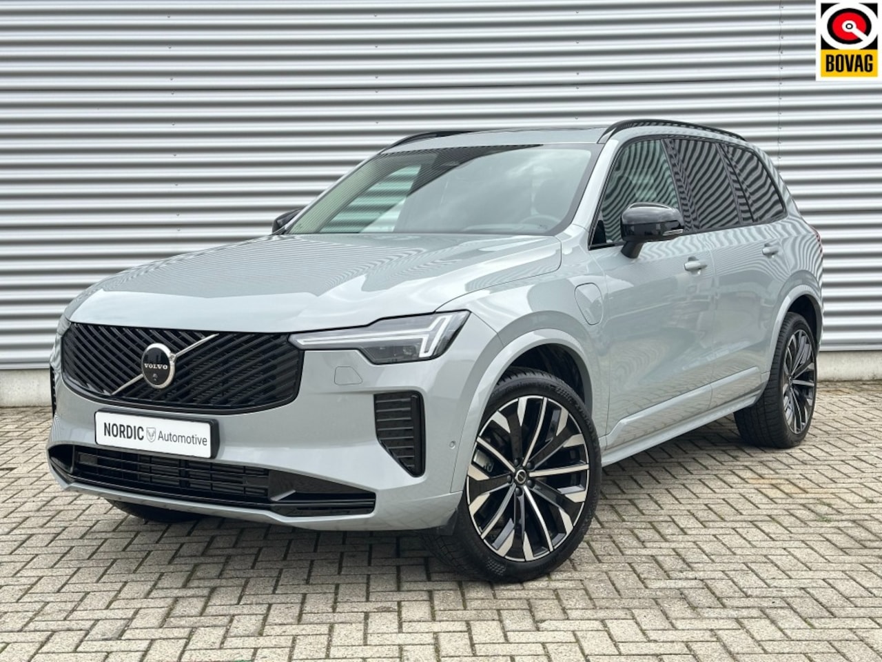 Volvo XC90 - 2.0 T8 ULTRA DARK LEDER MASSAGE HEAD UP 360C 7 ZITS - AutoWereld.nl
