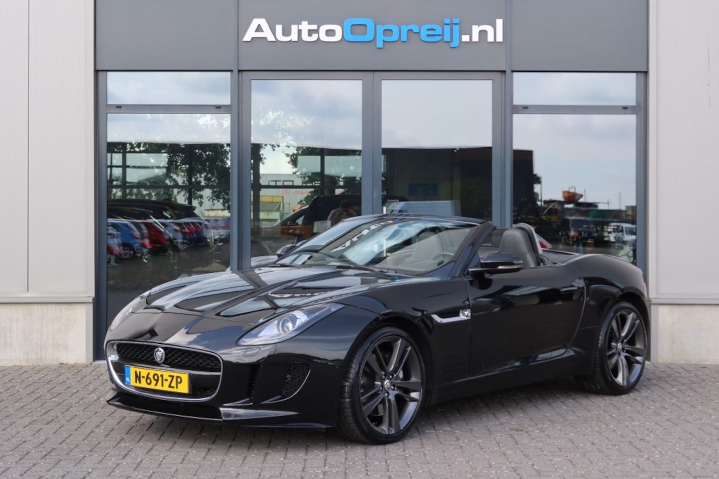 Jaguar F-type - 3.0 V6 Convertible 340pk 26.000 km - AutoWereld.nl