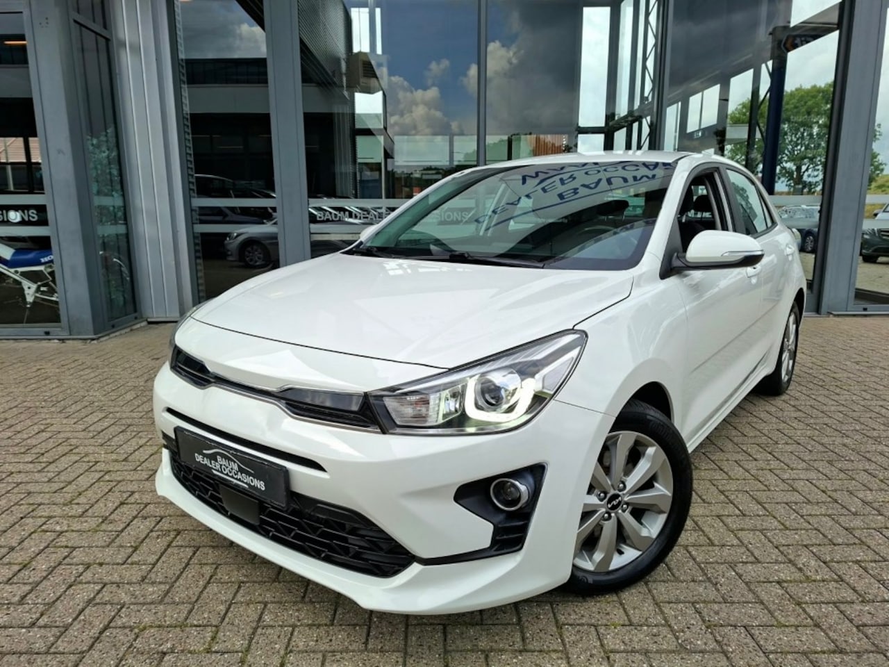 Kia Rio - 1.0 T-GDI 100PK DYNAMICLINE AIRCO NAVI LMV PDC-CAMERA WINTERPACK - AutoWereld.nl