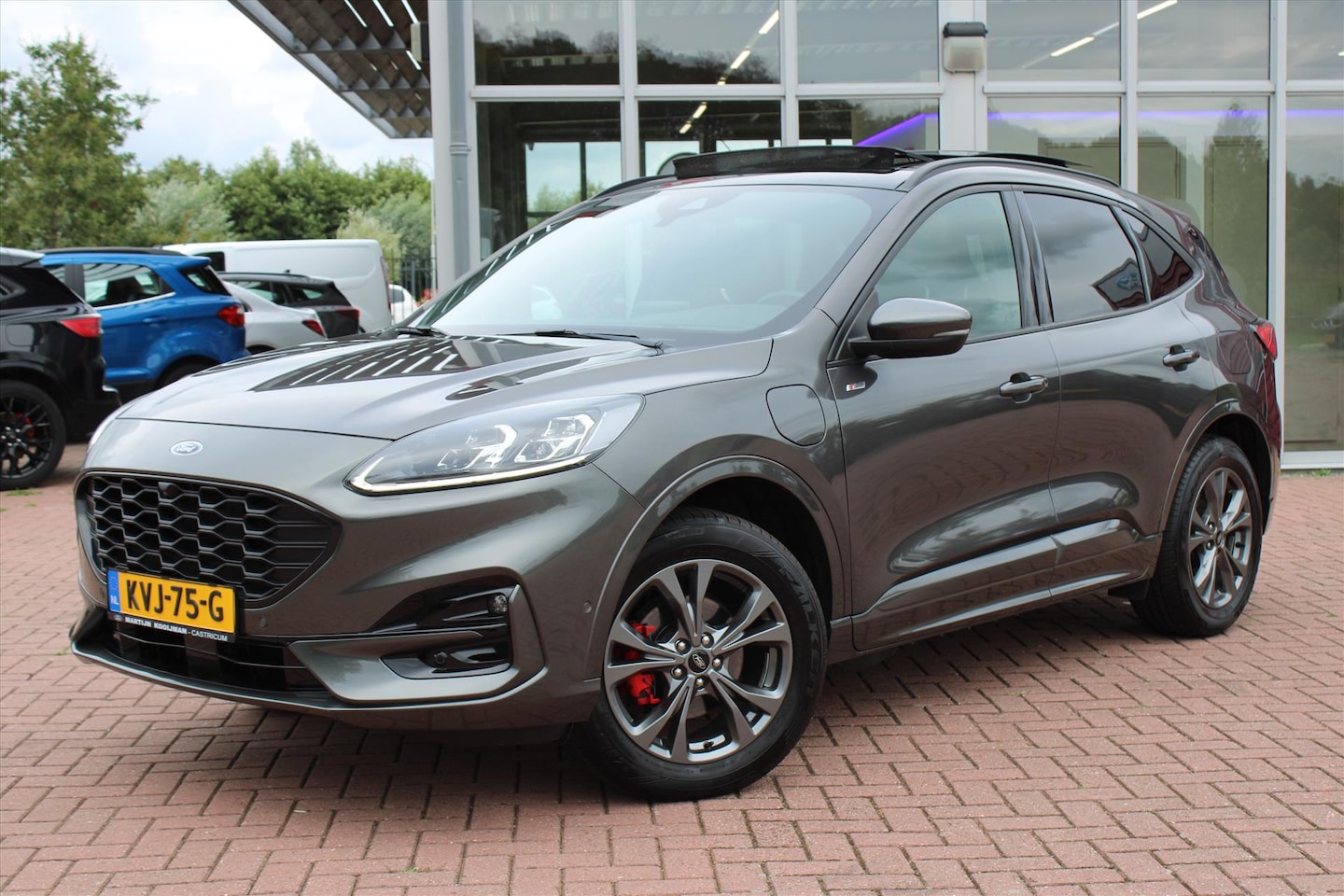 Ford Kuga - 2.5 PHEV e-CVT 225pk Automaat ST-Line X, Panoramadak, Driver Assistance, Styling en Winter - AutoWereld.nl