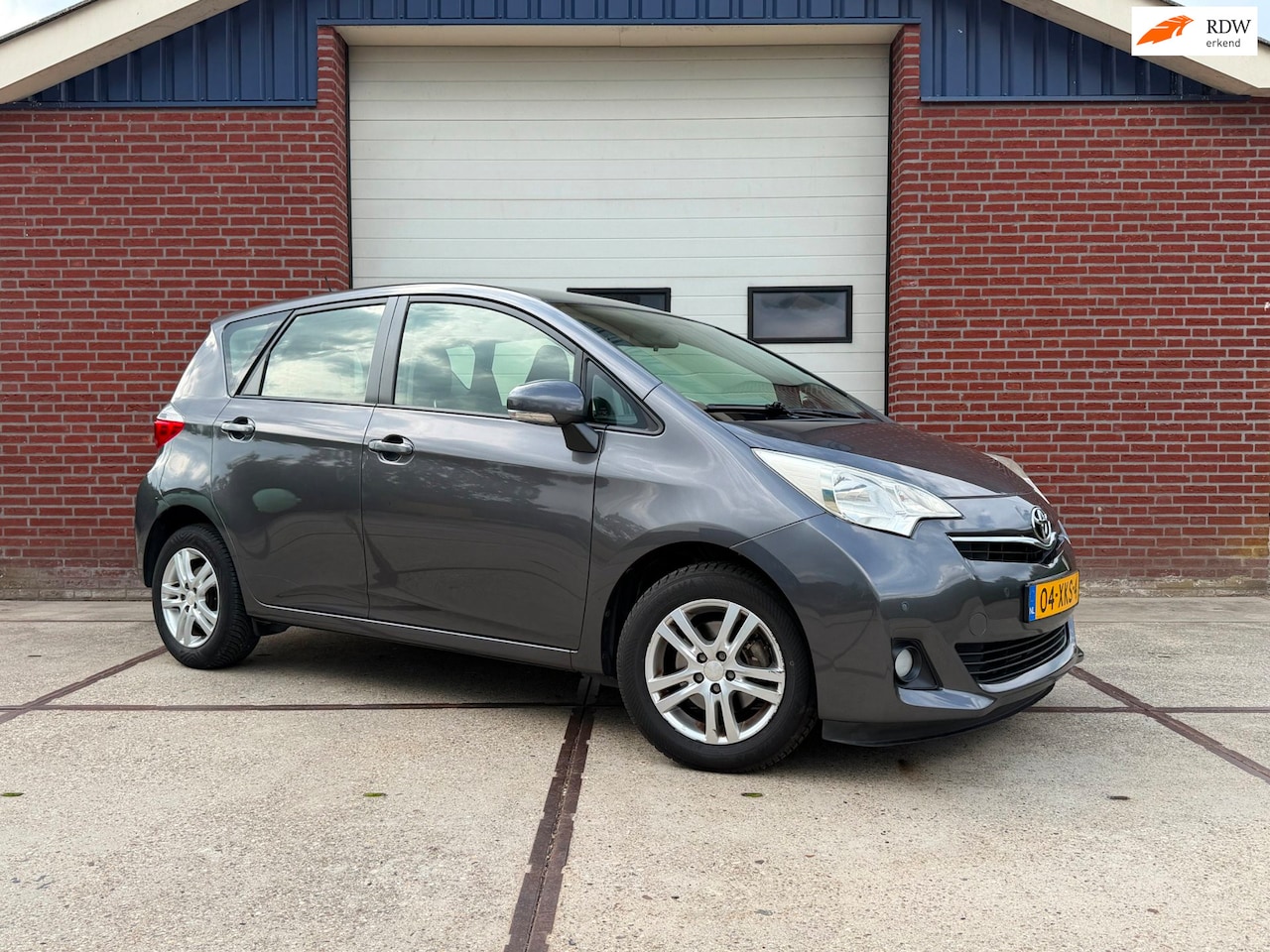 Toyota Verso S - 1.3 VVT-i Aspiration 1e Eig Achter.camera - AutoWereld.nl