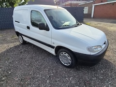 Peugeot Partner - 1.9D/ 27 jaar oud en nog steeds de beste