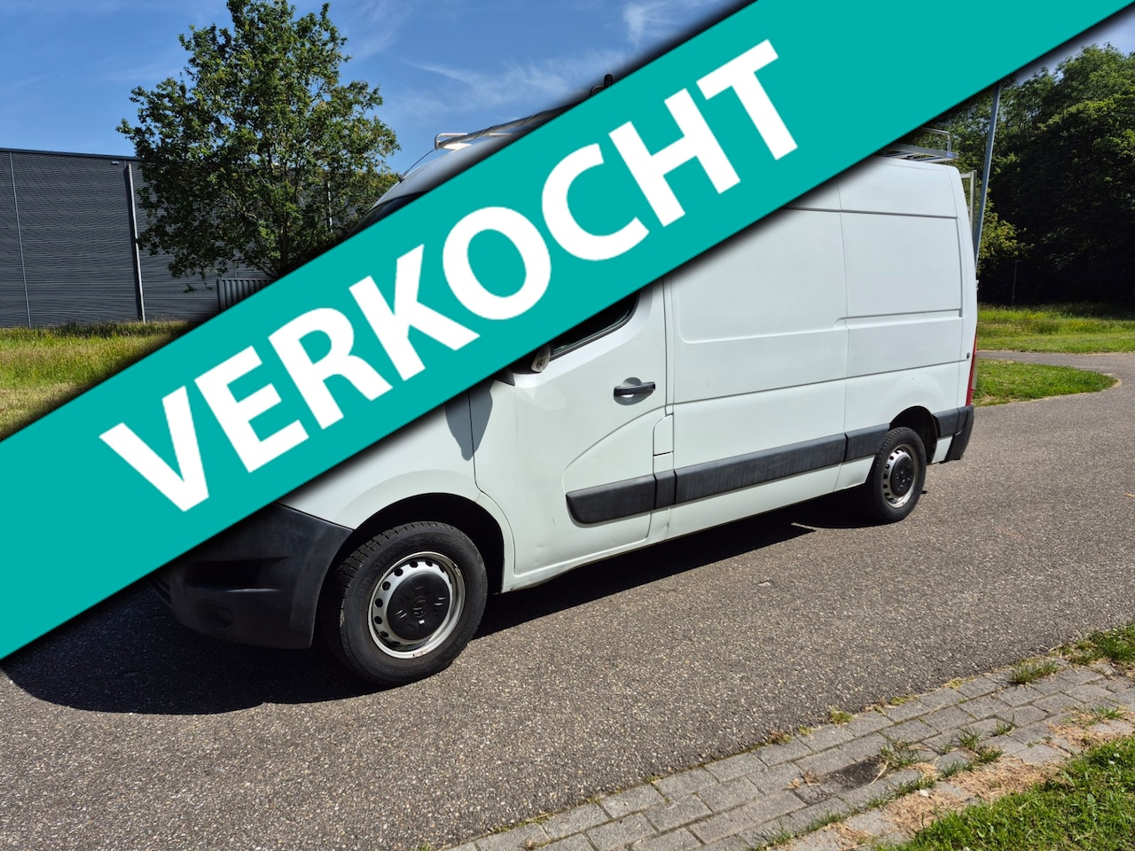 Renault Master - T33 2.3 dCi L2H2 imperial,trekhaak 2500 kg - AutoWereld.nl