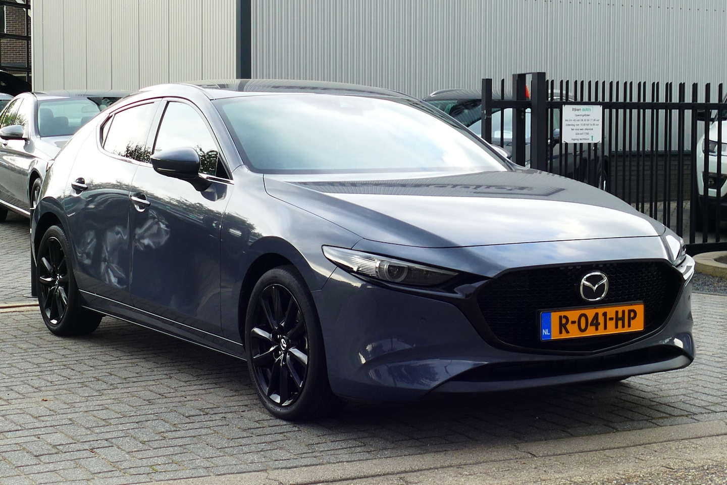Mazda 3 - 2.0 e-SkyActiv-X M Hybrid 186 Luxury. 360 Camera, Stoel&StuurVerw, Full Led, 18"LMV, Haak - AutoWereld.nl