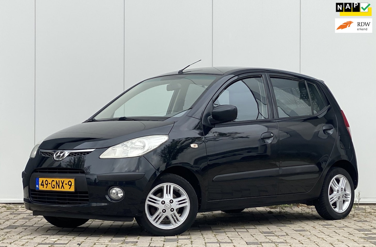 Hyundai i10 - 1.1 i-Catcher 5DEURS AIRCO IN PERFECT STAAT EN PERFECT ONDERHOUDEN - AutoWereld.nl