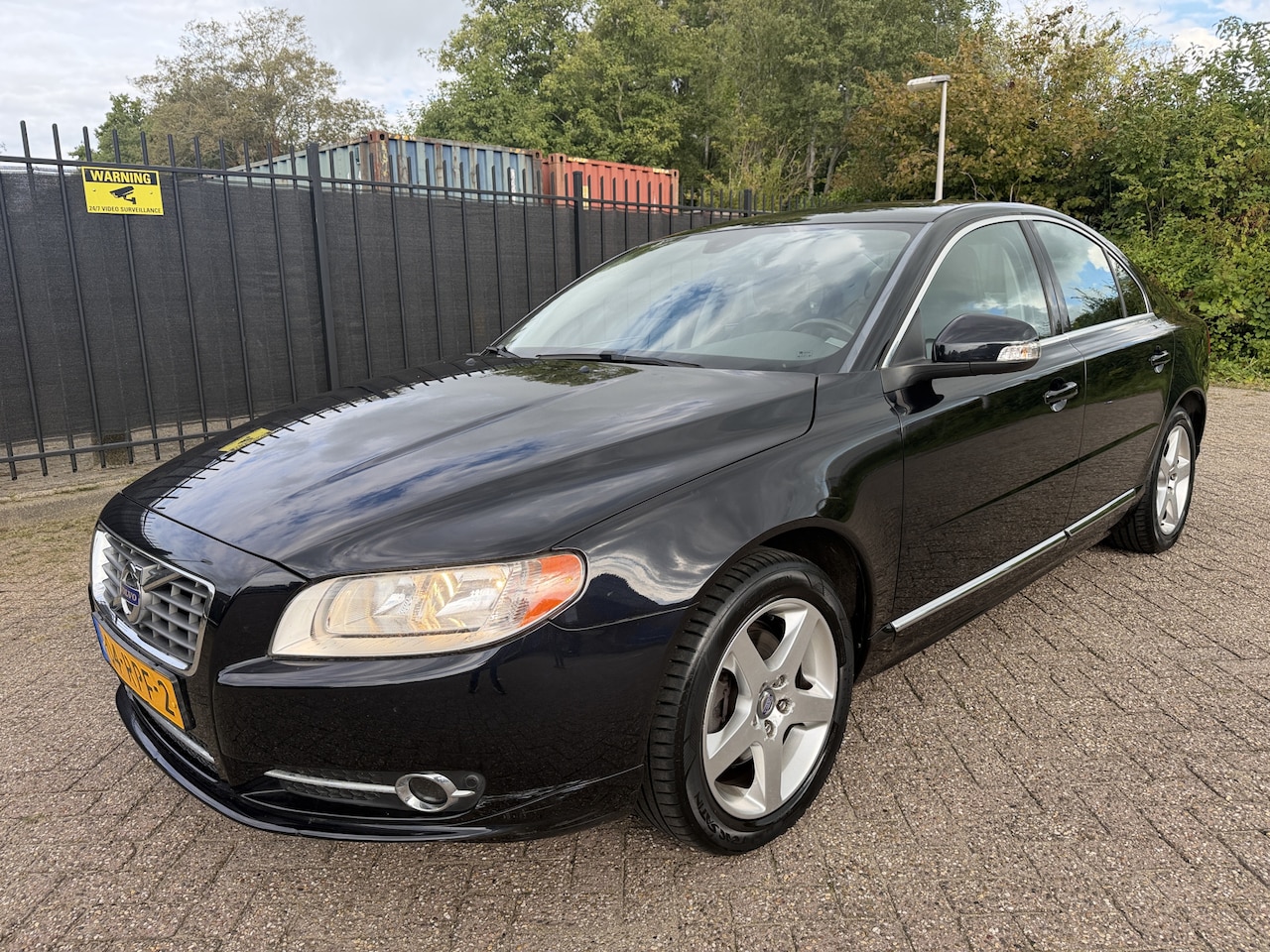 Volvo S80 - 2.0 T Momentum Leer/Stoelverw/Clima/Navi/PDC - AutoWereld.nl