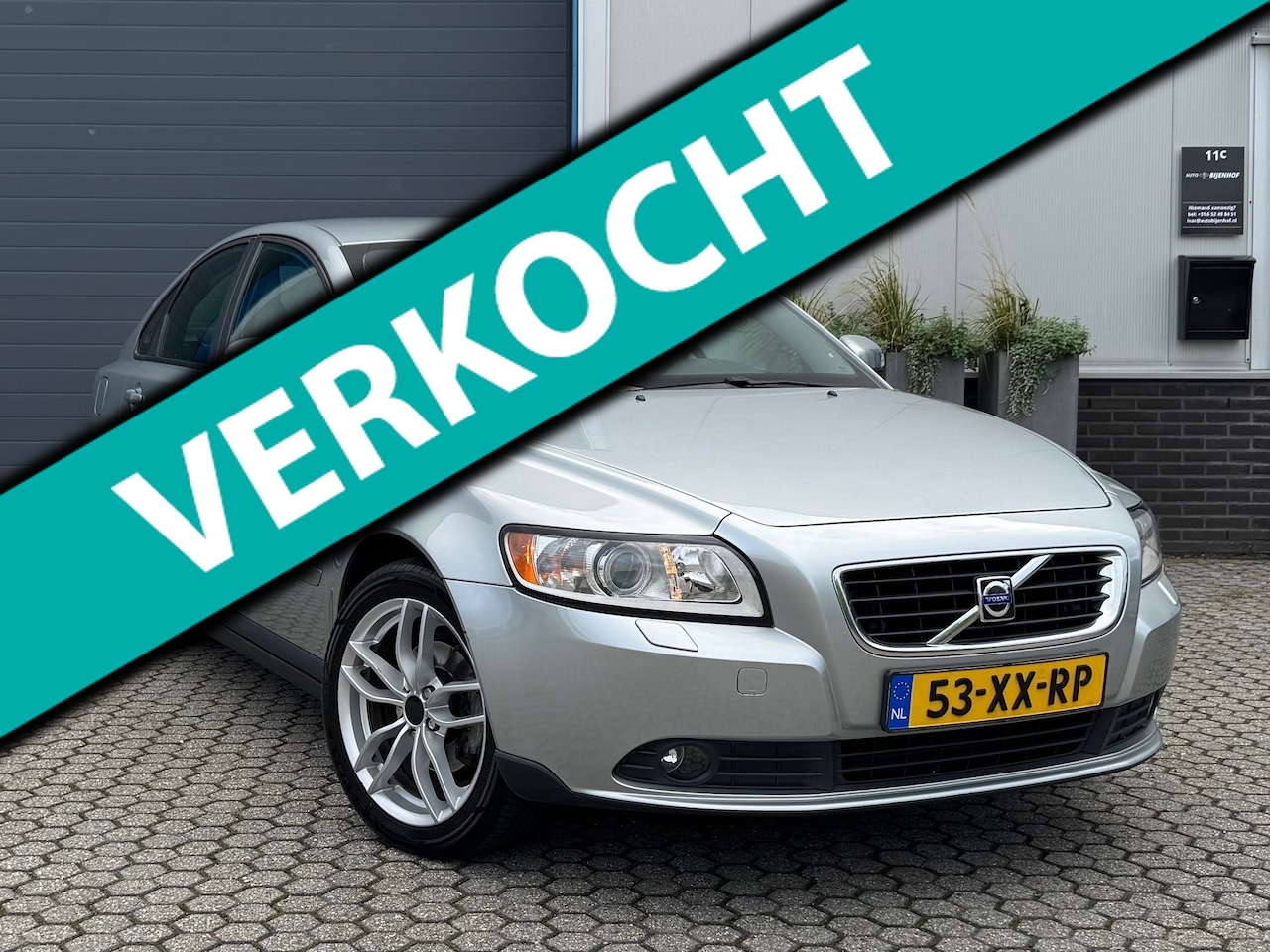 Volvo S40 - 1.8 Edition I Climate | Parkeersensor | Trekhaak | 17" | APK | Airco - AutoWereld.nl