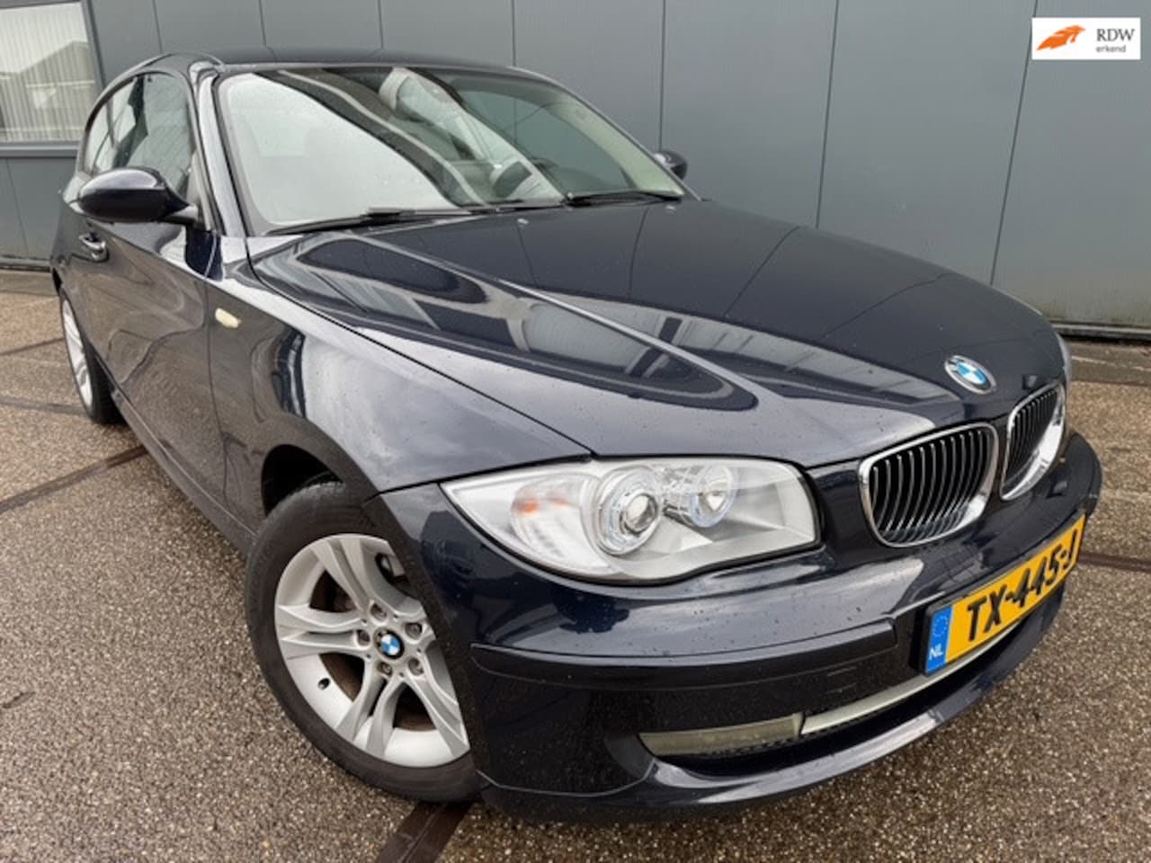 BMW 1-serie - 120i | Carplay | Navi | Airco | PDC | - AutoWereld.nl