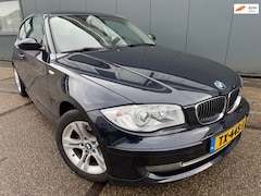 BMW 1-serie - 120i | Carplay | Navi | Airco | PDC |