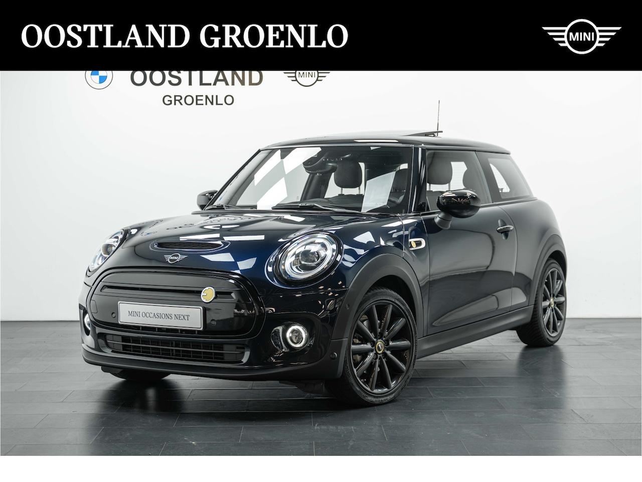 MINI Electric - Yours SOH 99% / Panoramadak / Sportstoelen / Achteruitrijcamera / Adaptieve LED / Head-Up - AutoWereld.nl
