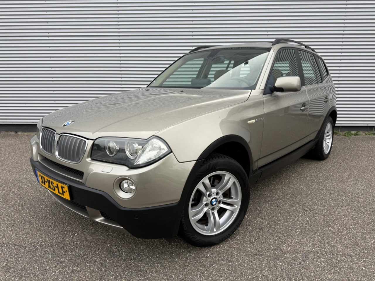 BMW X3 - 2.5si High Executive NAP Automaat BTW Leer Pano Trekhaak Cruise Clima Stoelverwarming - AutoWereld.nl