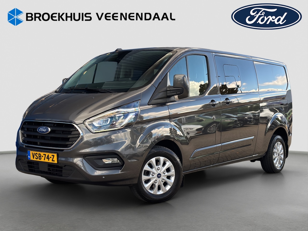 Ford Transit Custom - 320 2.0 TDCI L2H1 Limited DC | Adap. Cruise Control | BLIS | Camera | Winterpack | Trekhaa - AutoWereld.nl