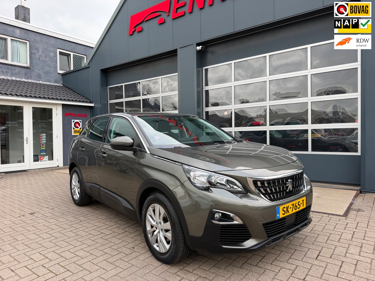Peugeot 3008 - 1.2 PureTech Active / Cruise / Virtual / Nieuwe Motor via Peugeot Dealer . - AutoWereld.nl