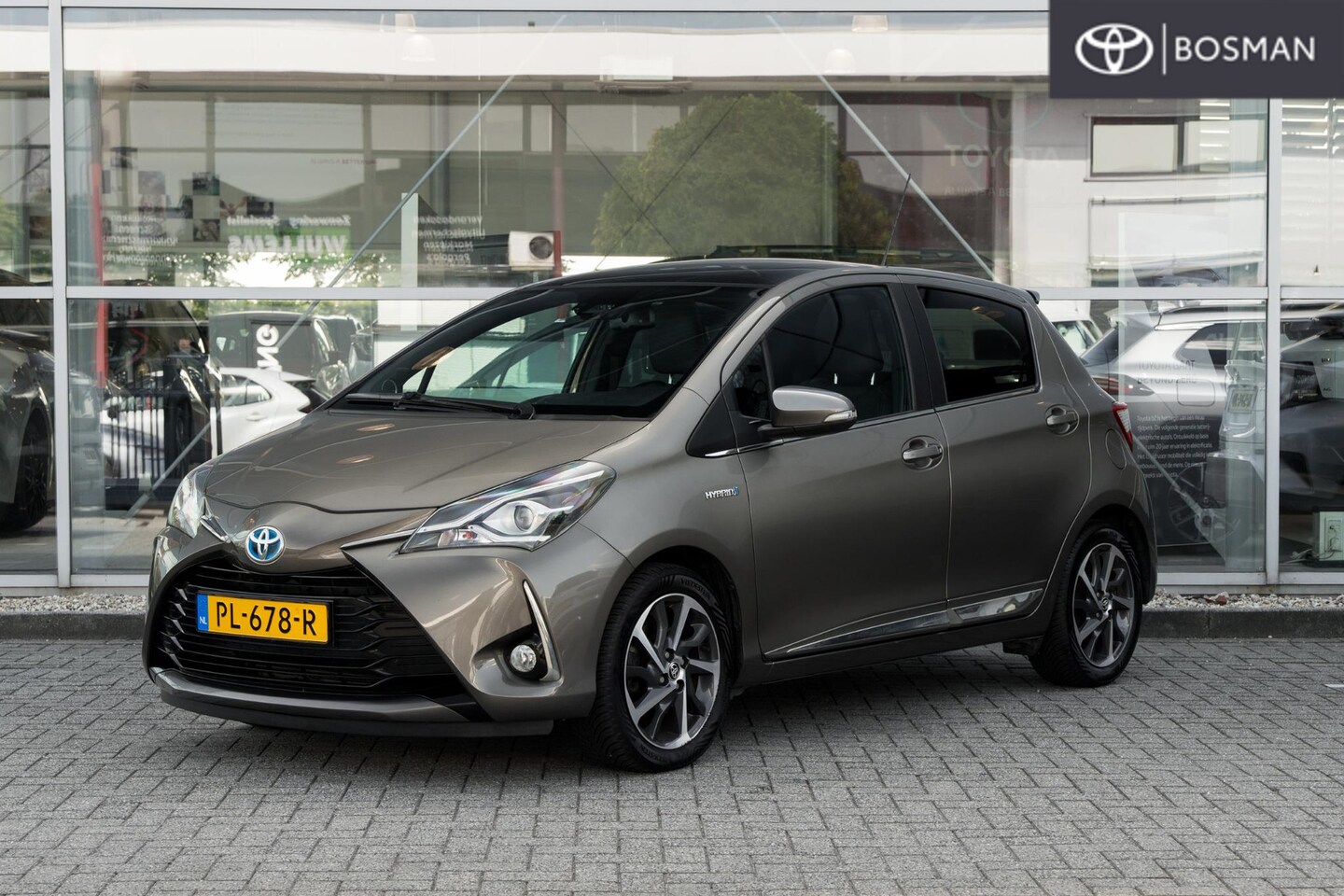 Toyota Yaris - 1.5 Hybrid Premium 1.5 Hybrid Premium - AutoWereld.nl