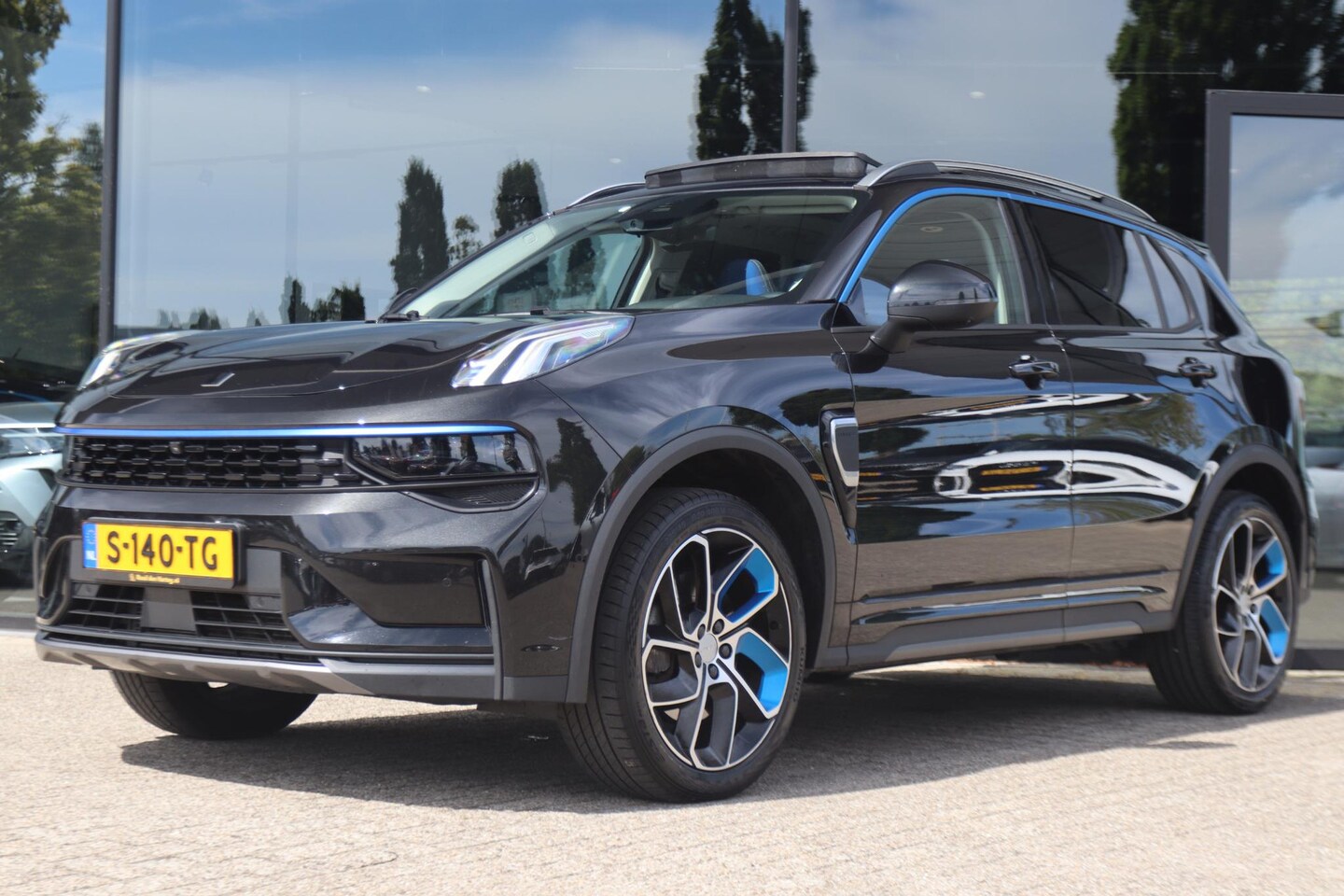 Lynk & Co 01 - 1.5 | PANO | 360 CAMERA | INFINITY SOUND | CARPLAY | FULL LED | KEY-LESS | - AutoWereld.nl