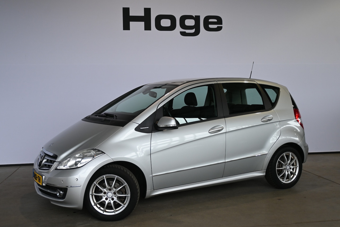 Mercedes-Benz A-klasse - 180 Business Class Automaat Airco Trekhaak Rijklaarprijs Inruil Mogelijk! - AutoWereld.nl