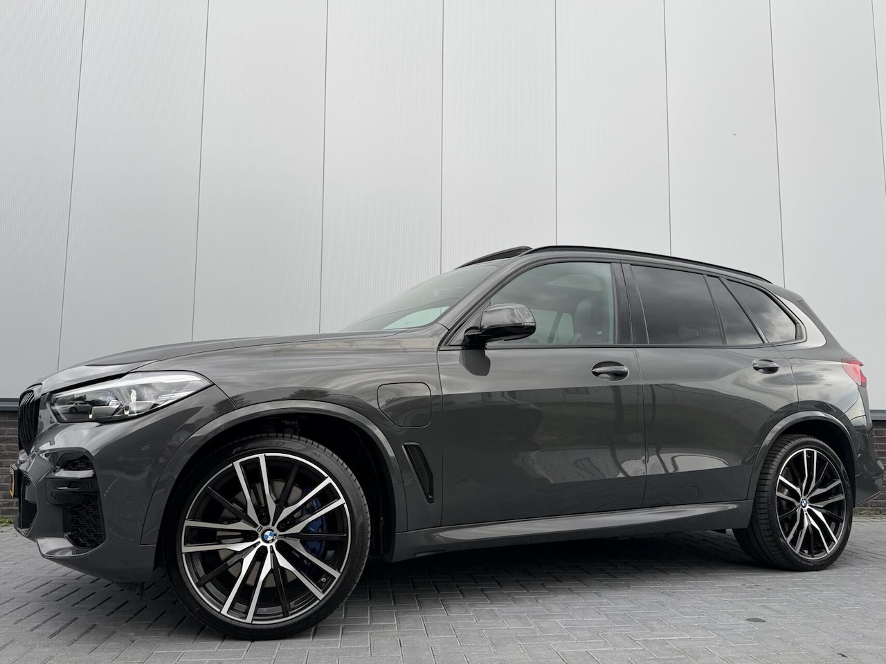BMW X5 - xDrive45e High Executive M-Sport|PANO|HK - AutoWereld.nl