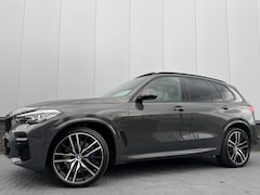 BMW X5 - xDrive45e High Executive M-Sport|PANO|HK