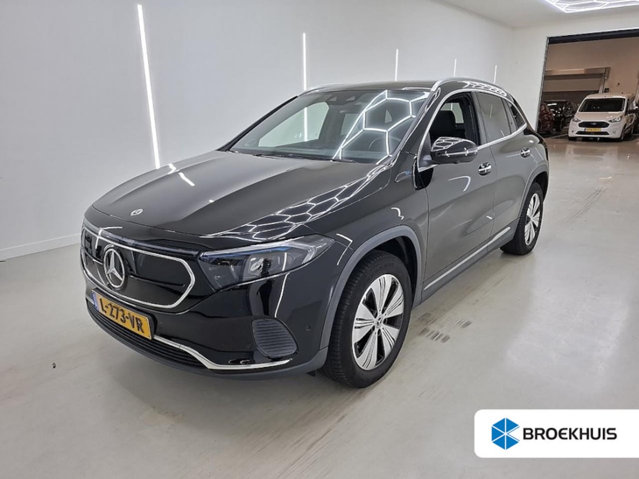 Mercedes-Benz EQA - 250 Business Solution Luxury 67 kWh | Panoramadak | Stoelverwarming | Memory | Leder | Nav - AutoWereld.nl