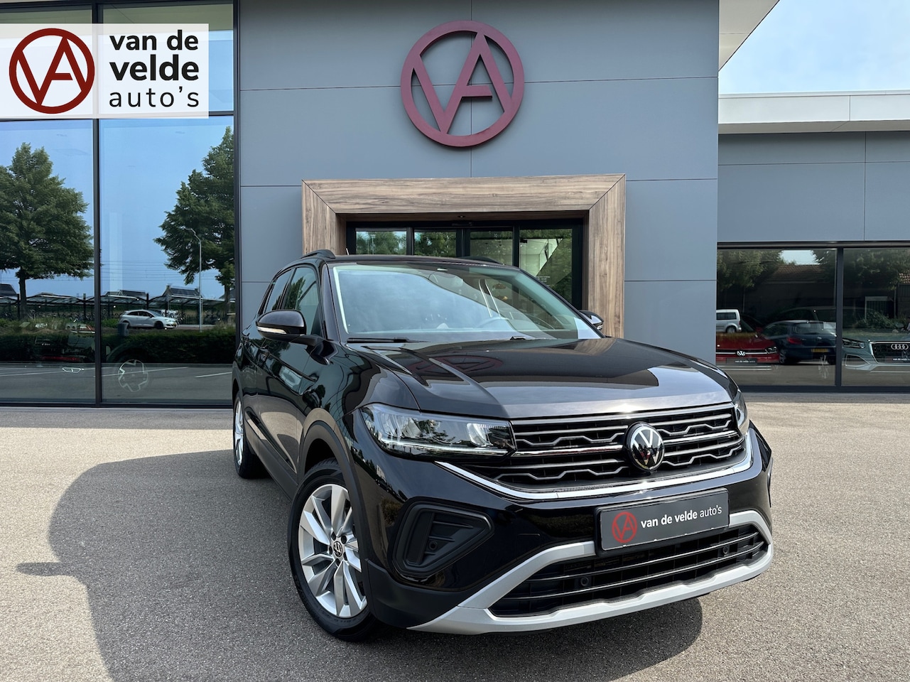 Volkswagen T-Cross - 1.0 TSI Goal | Navi | Climate | Led | Stoelverwarming | Adap. Cruise | 4-Season | Rijklaar - AutoWereld.nl