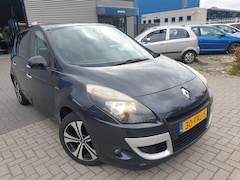 Renault Scénic - 1.4 TCe Bose-Elektrisch glazen schuif-/kanteldak