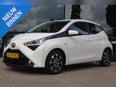 Toyota Aygo - 1.0 VVT-i X-PLAY LIMITED AUT. | CARPLAY | CAMERA | AIRCO | BLUETOOTH | LMV