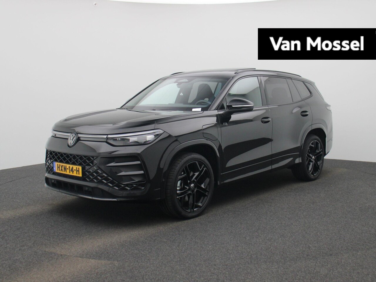 Volkswagen Tayron - 1.5 eHybrid R-Line Edition 204 PK| Origineel Nederlands | 1e Eigenaar | Panoramdak | Navig - AutoWereld.nl