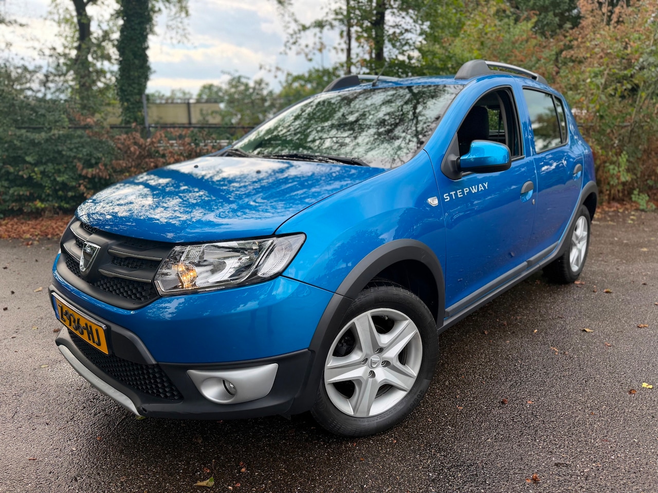 Dacia Sandero Stepway - 0.9 TCe Ambiance AIRCO NIEUWE-APK HOGE-INSTAP !! - AutoWereld.nl