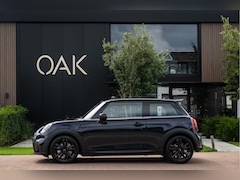 MINI 3-Deurs - 1.5 Cooper Aut. | JCW-Trim | Navigatie | Panorama | Lounge Leder | Head-Up | ACC | Camera