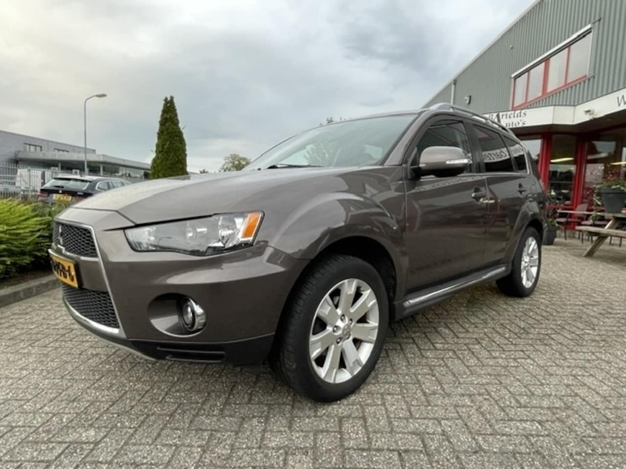 Mitsubishi Outlander - 2.0 Intro Edition trekhaak nette auto - AutoWereld.nl